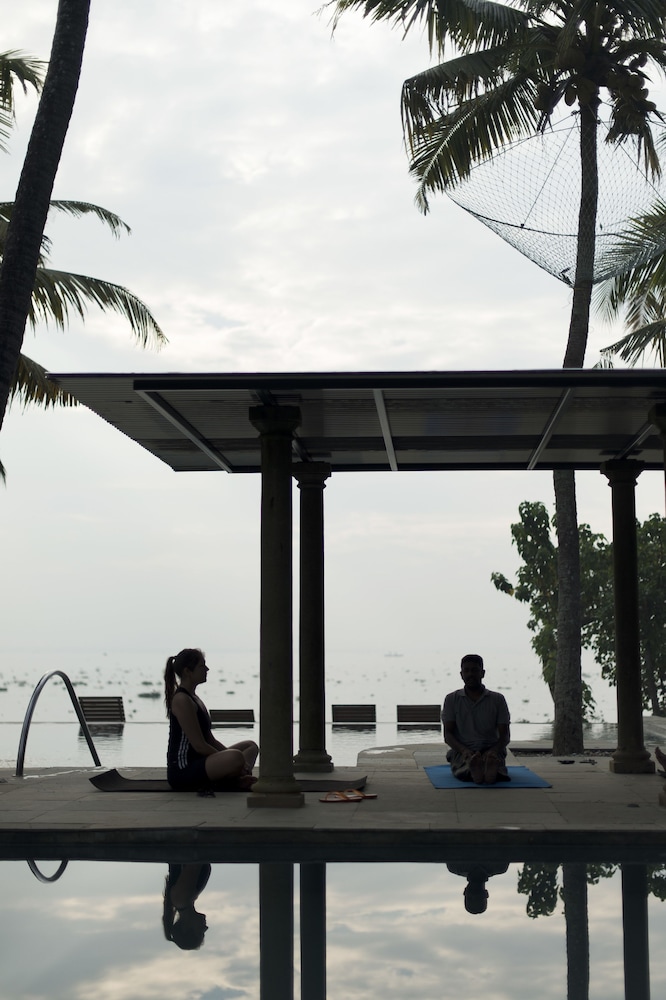 PURITY AT LAKE VEMBANAD 25/29