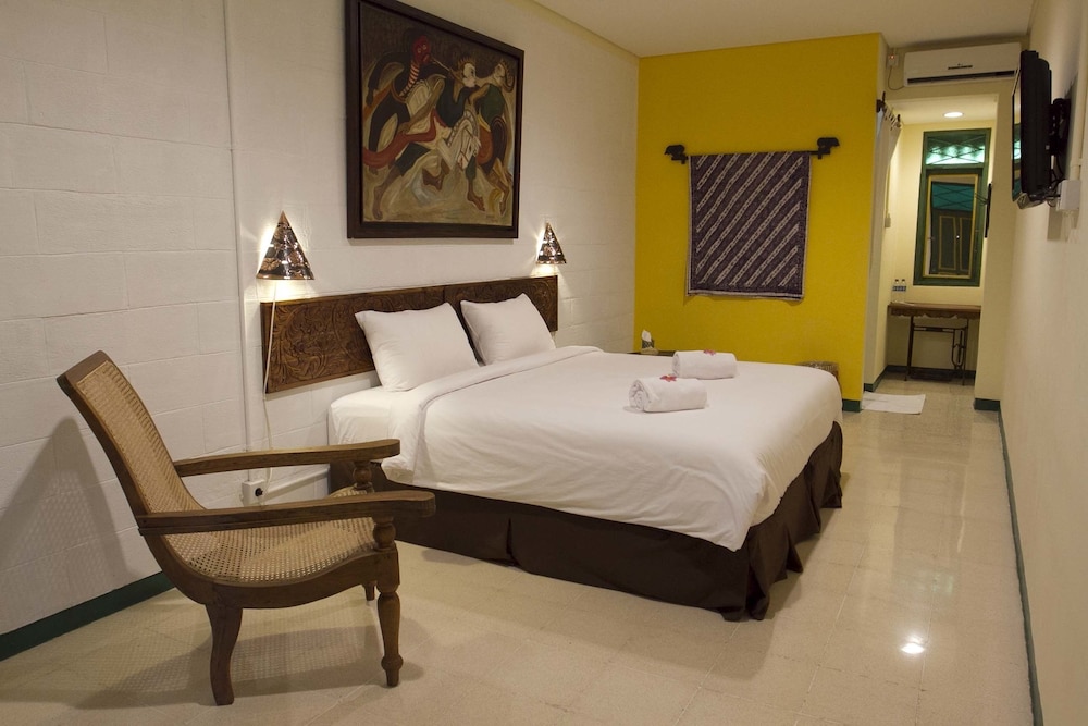 SARE Suites 15/41