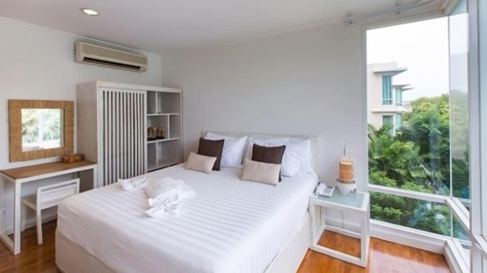 Baan San Ploen Condominium By Renvio 7/54