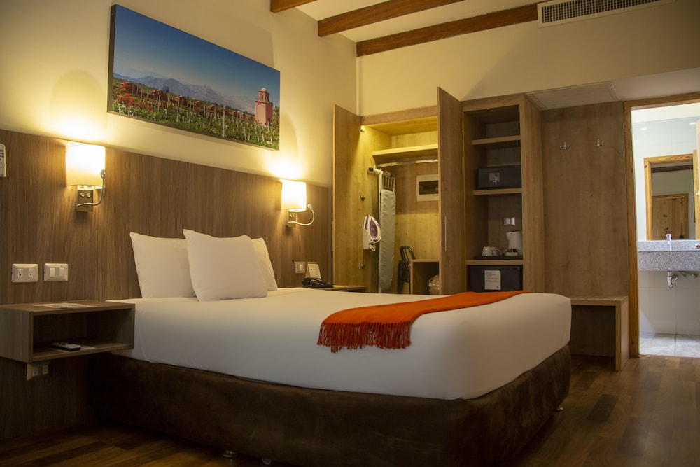 CASA ANDINA STANDARD CHINCHA 31/69
