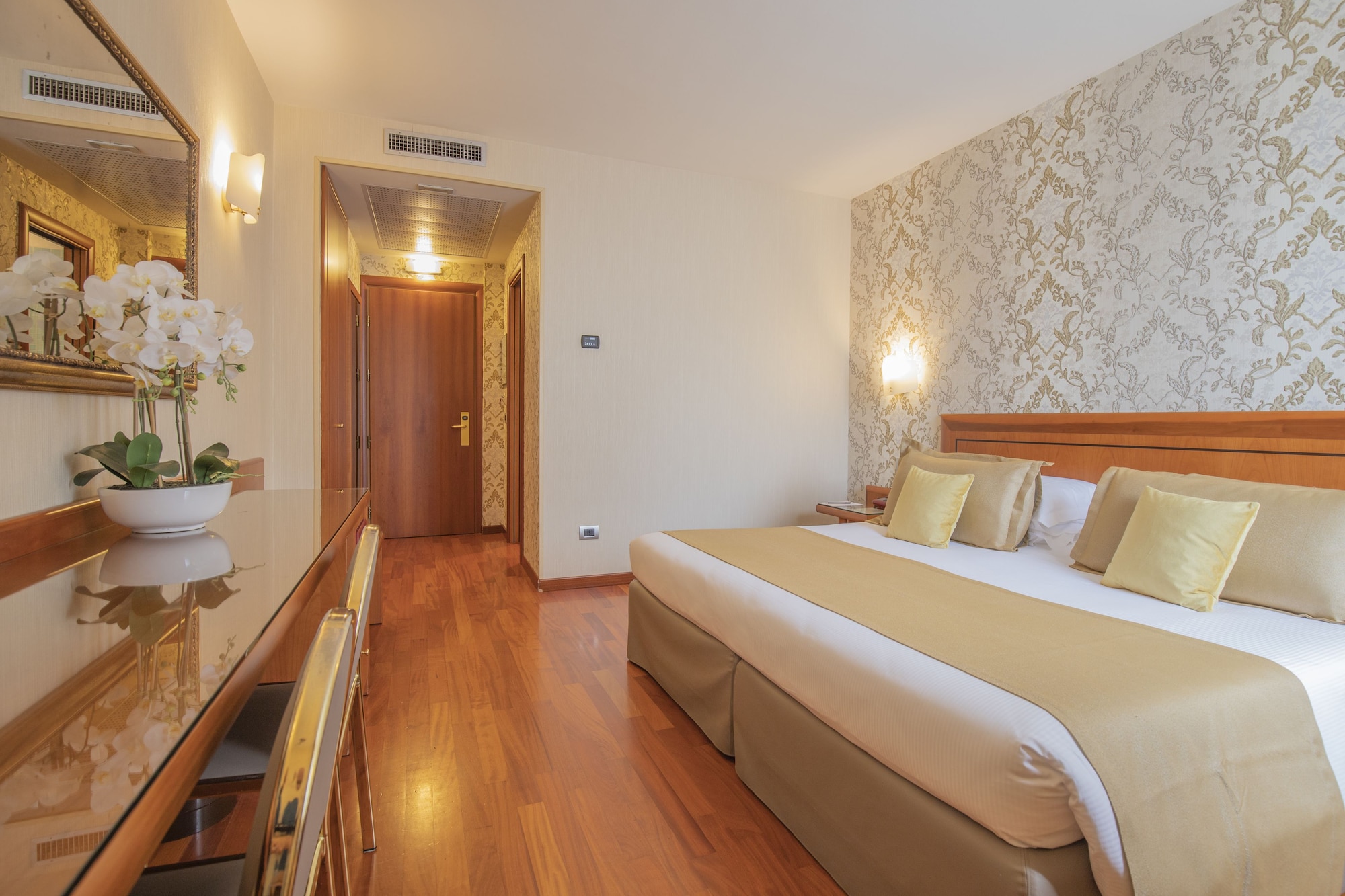 غرفة سوبيريور بسرير مزدوج أو سريرين منفصلين، Hotel Palace Verona 2/10