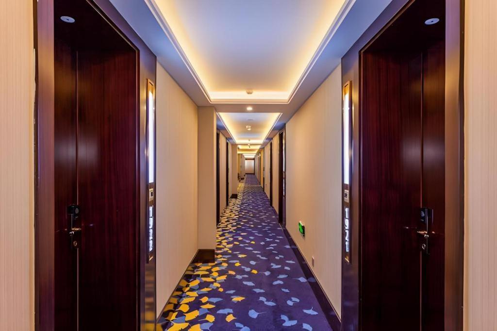 James Joyce Coffetel (Chengdu Century City Convention & Exhibition Center) 48/72