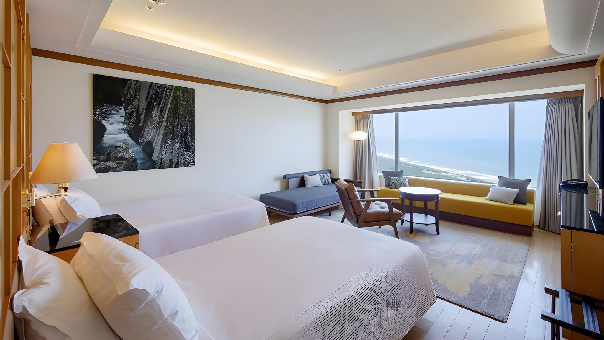 Club, Triple, Club Floor