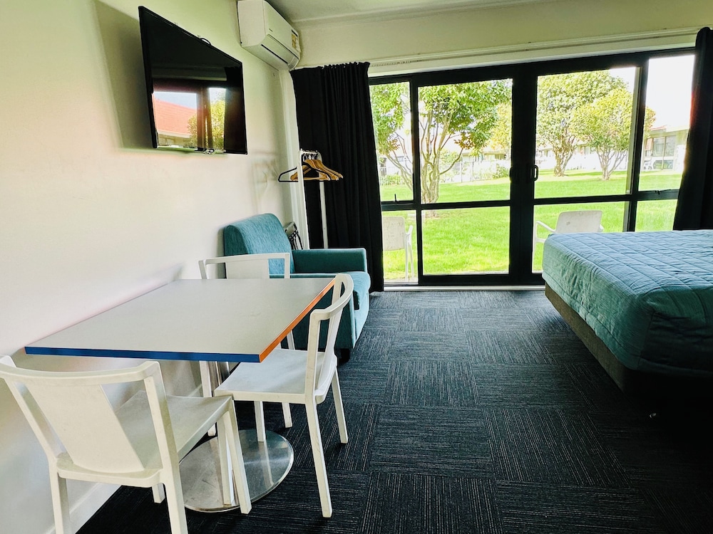 Airport Gold Star Motel 31/44