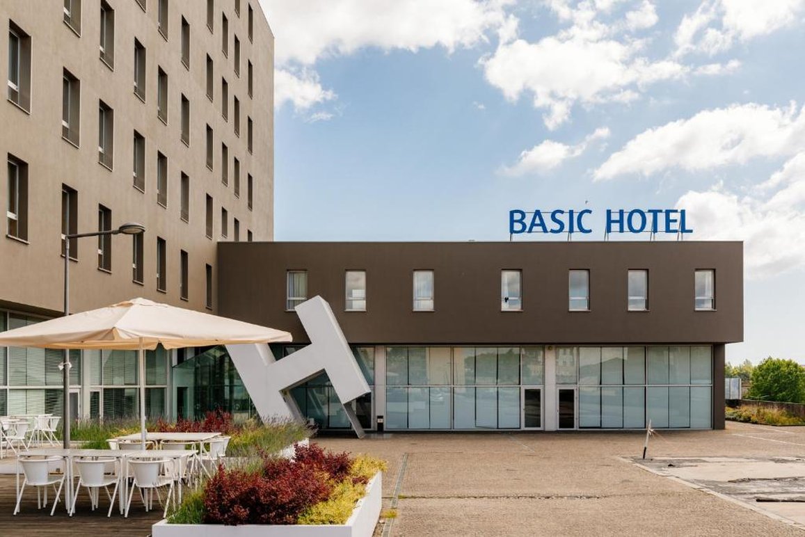 Basic Hotel Braga By Axis 2/69