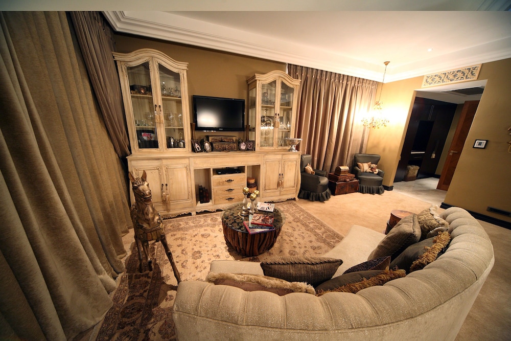 Fusion Boutique Hotel 12/68