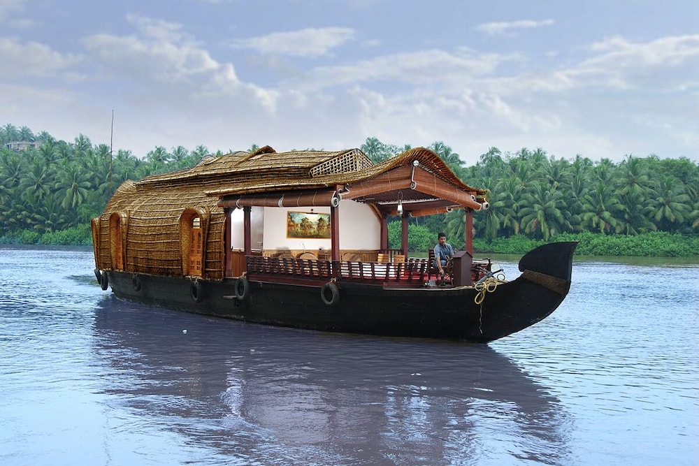 The Raviz Kadavu 54/61
