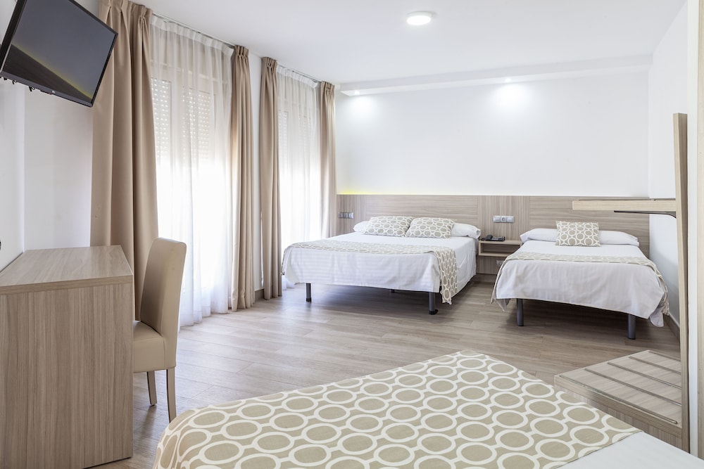 Olympia Hotel Ronda II 32/66