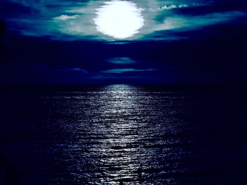 Pension Moon Villa 3/45