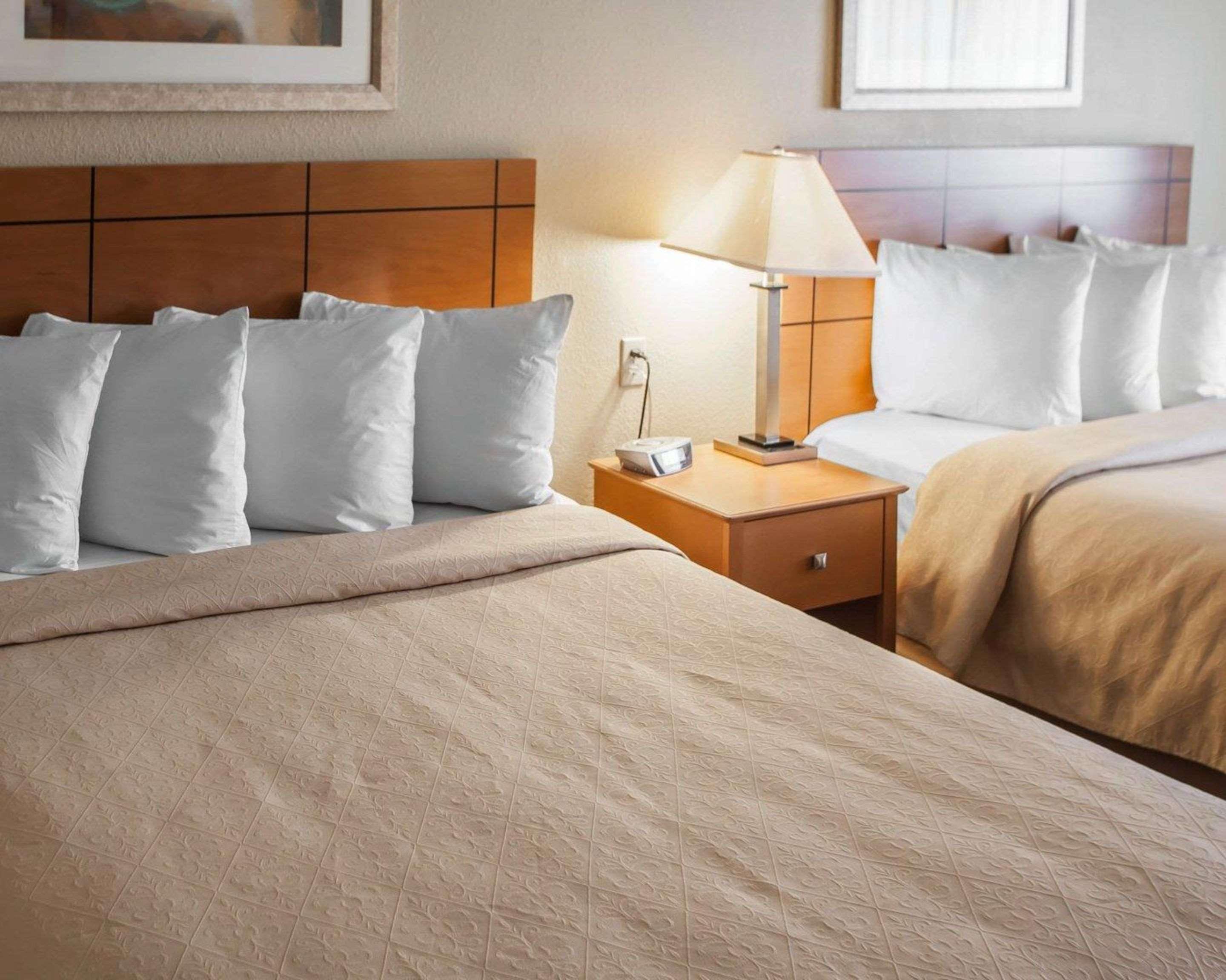 غرفة بسريرين كوين، Quality Inn Forsyth - Decatur 5/6