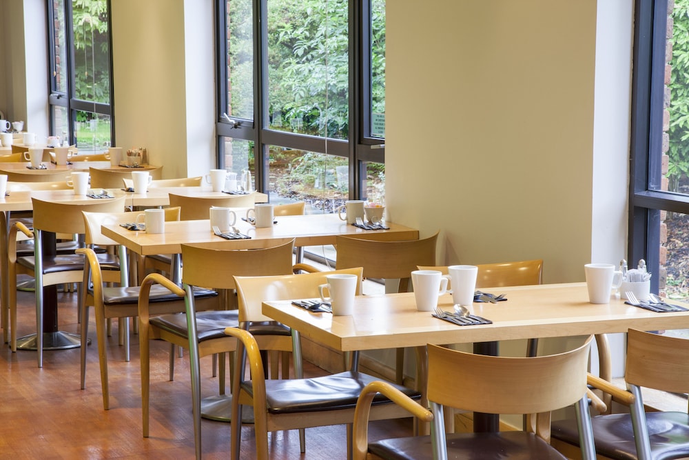 Holiday Inn Rochester Chatham an IHG Hotel 52/79