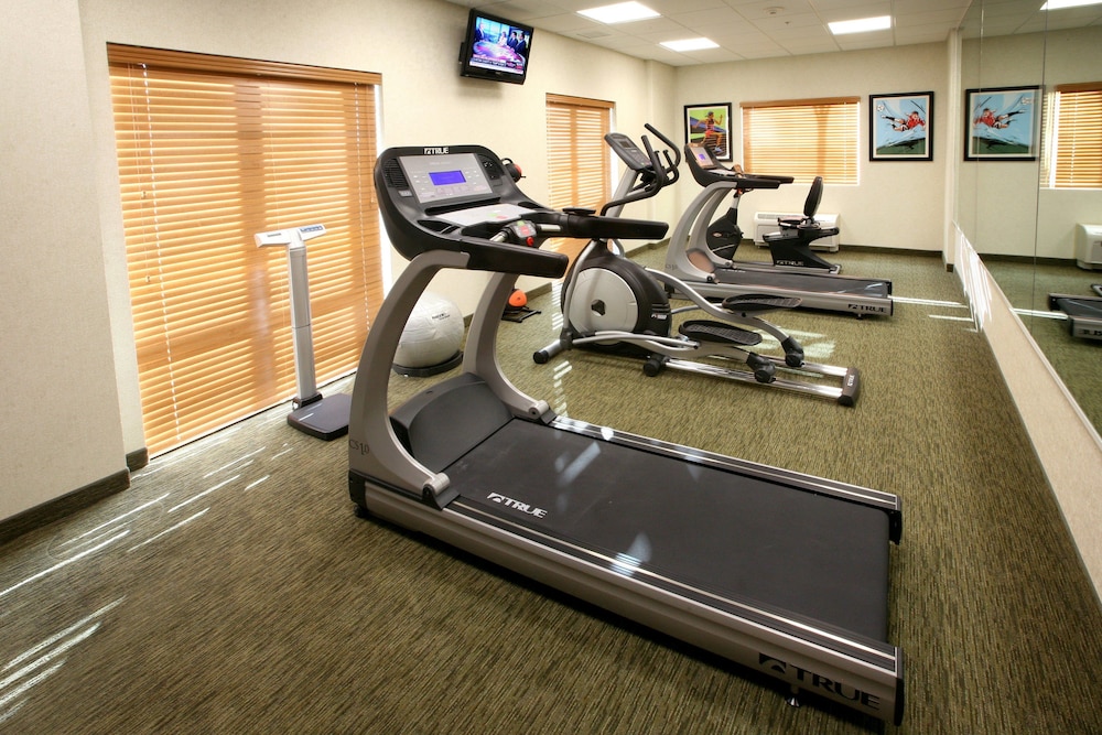Holiday Inn Express And Suites Monterrey Aeropuerto 40/78