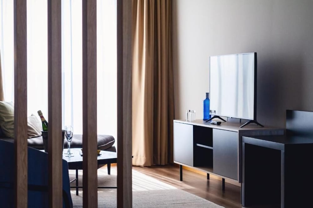 Room Select Porto 2/35