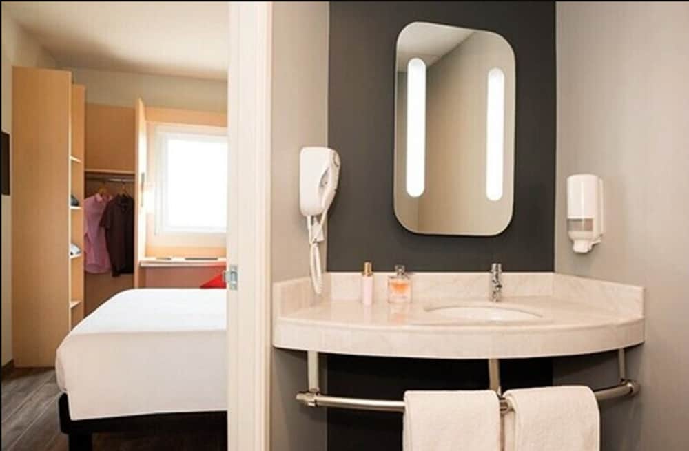 Ibis Queretaro 50/50