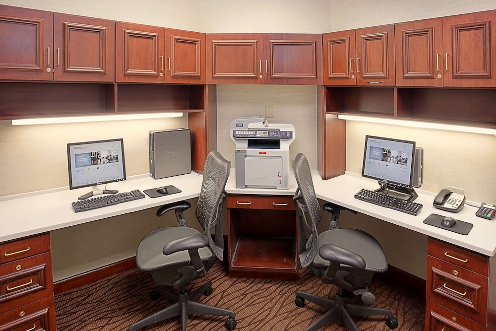 Hilton Garden Inn Bloomington, IN 68/78