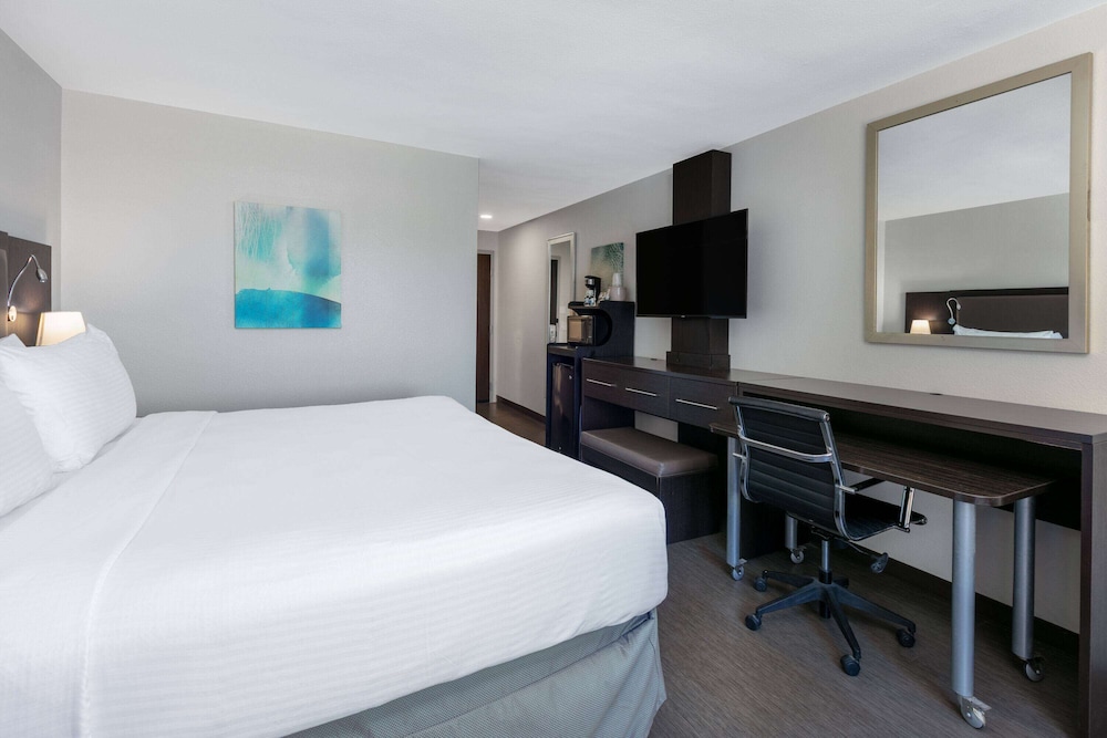 Wyndham Corpus Christi Resort North Padre Island 17/50