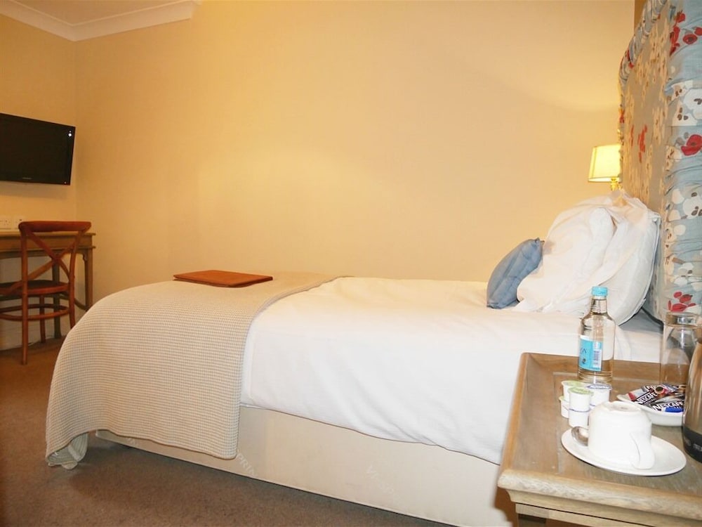 The Angel Hotel 33/50