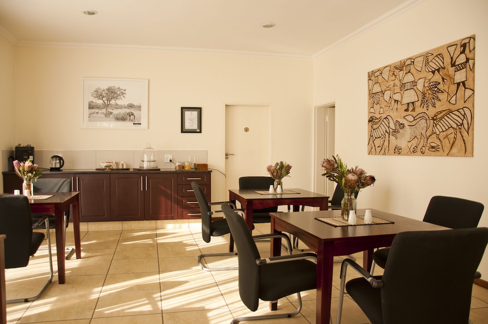 Amohela Guesthouse 12/38