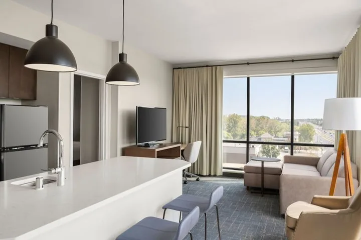 Residence Inn by Marriott Milwaukee Brookfield at Poplar Creek 30/37