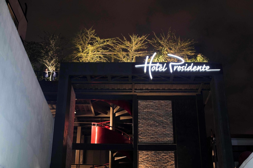 Hotel Presidente 8/72
