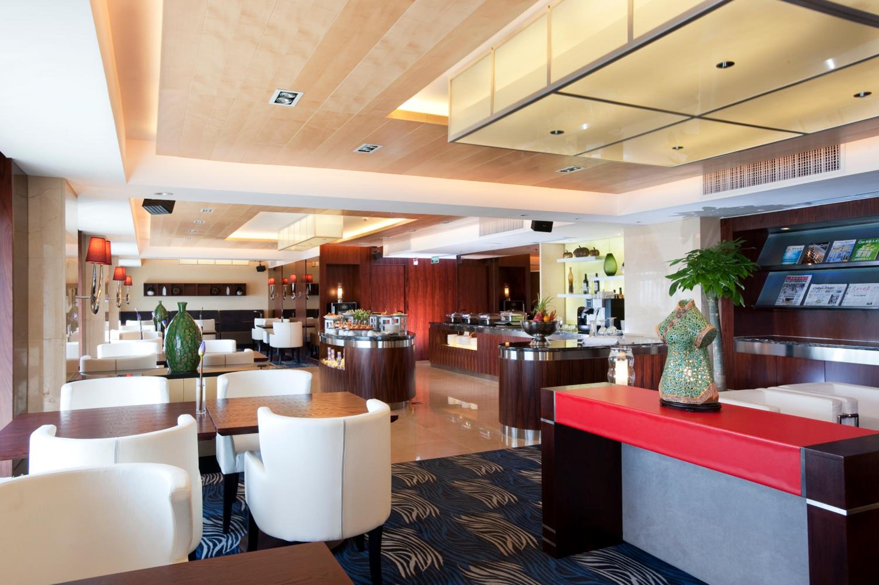 Holiday Inn Qingdao Parkview 29/49