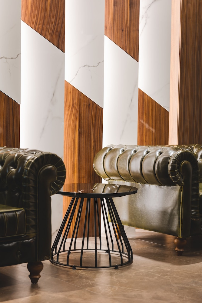 Bristol Hotel Podgorica 41/62