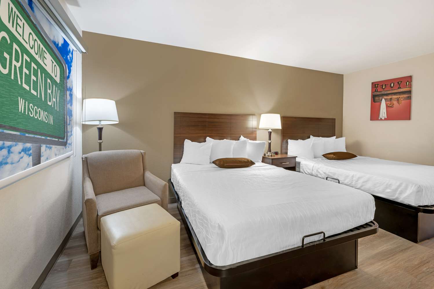 غرفة بسريرين مزدوجين، Best Western Green Bay Inn Conference Center 2/3