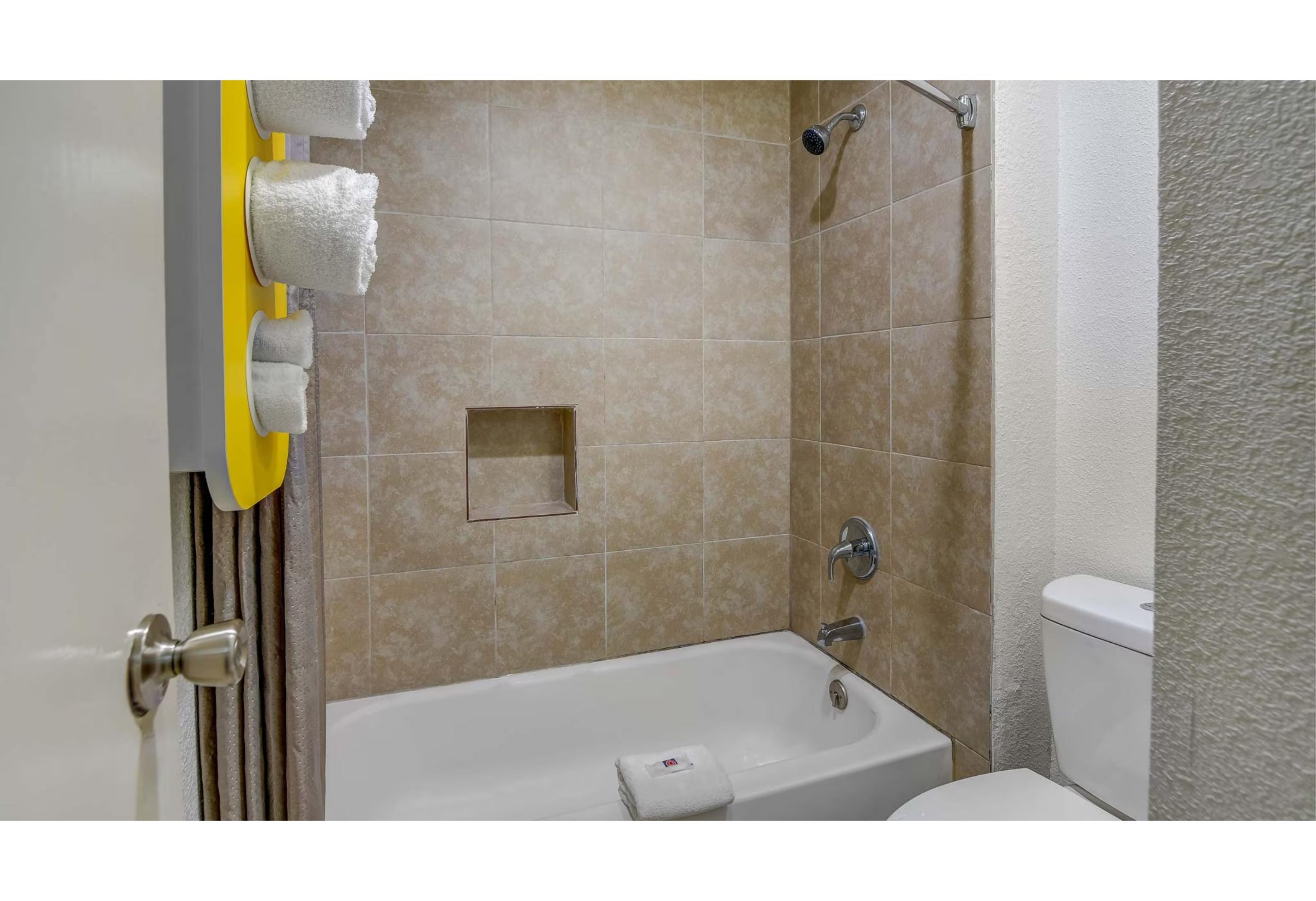 2 Full Beds - Non-smoking، Motel6 Norcross, GA 2/2