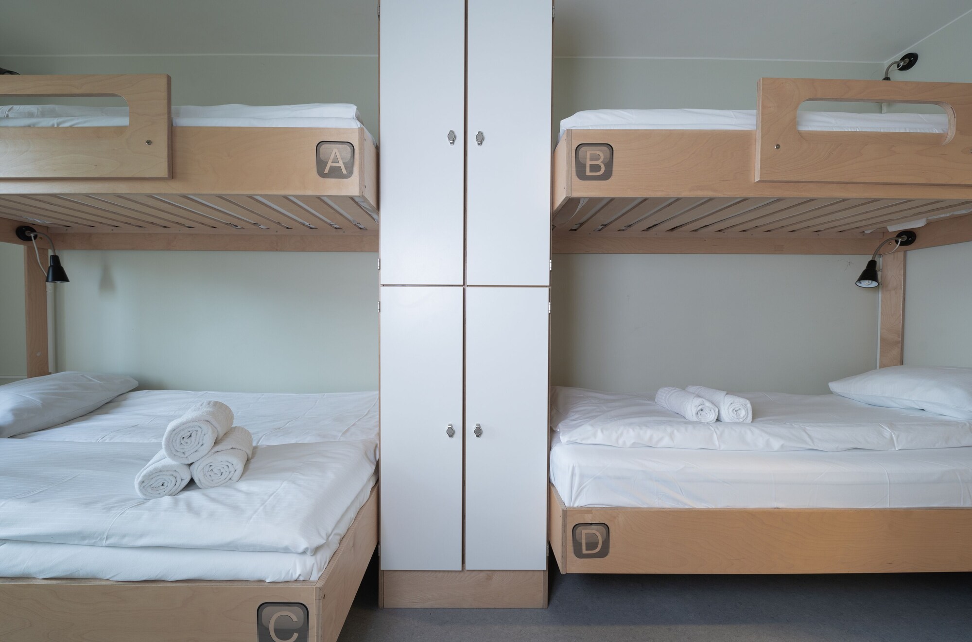 غرفة عائلية بسريرين منفصلين وسرير بطابقين بحمام مشترك، Trondheim Vandrerhjem - Hostel 2/2
