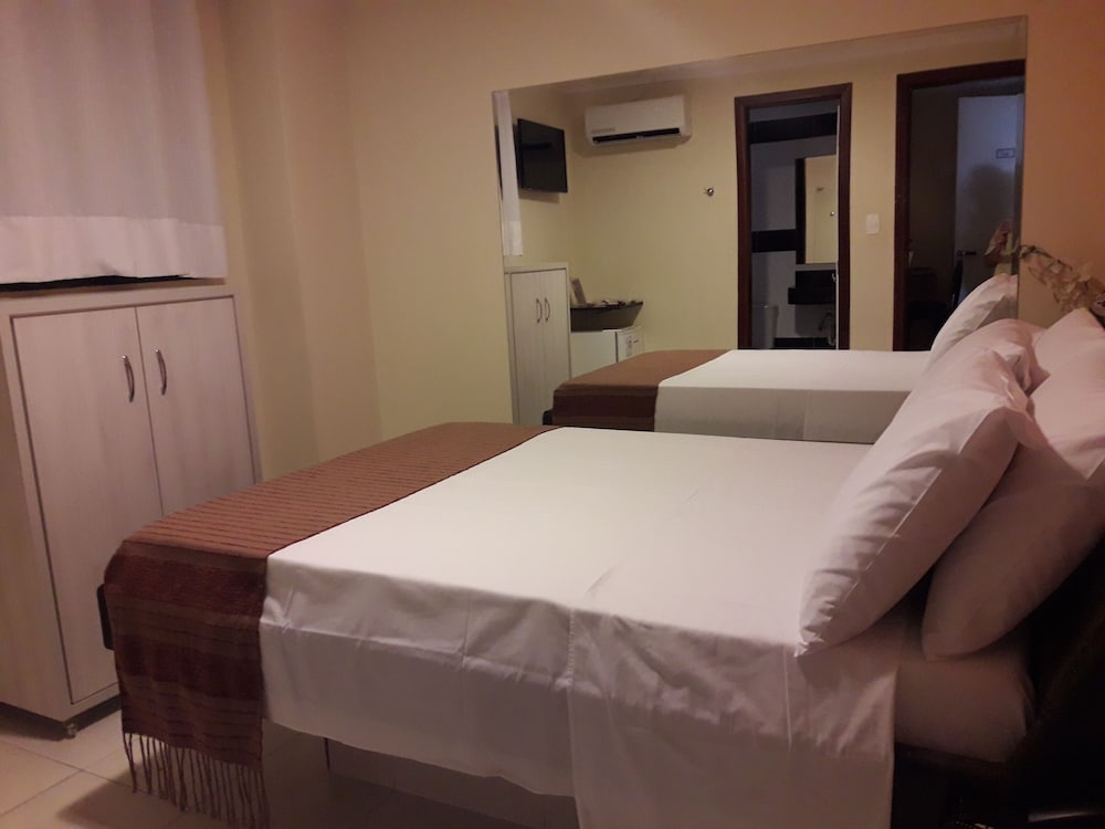 HOTEL SEMPRE EXECUTIVE 30/67