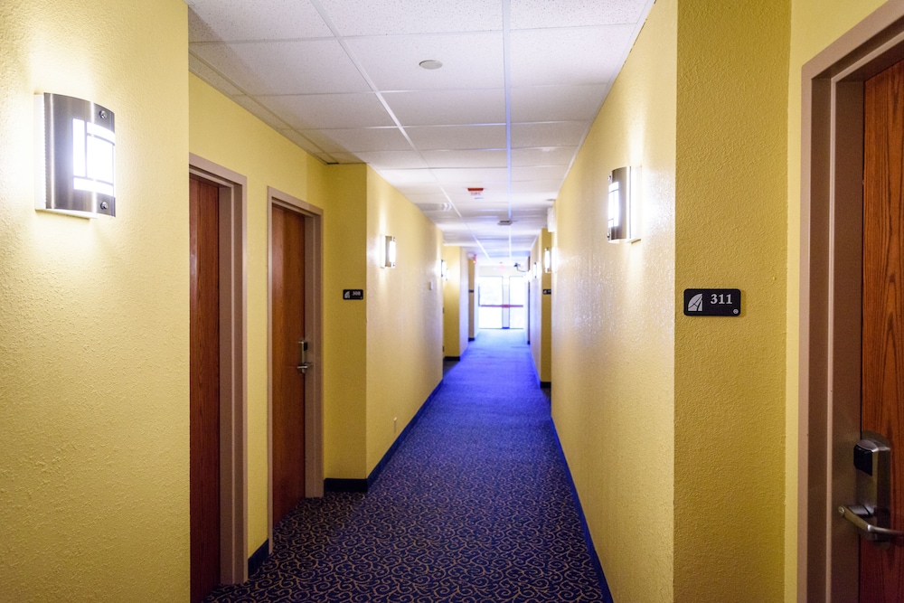 Asbury Inn and Suites 29/66