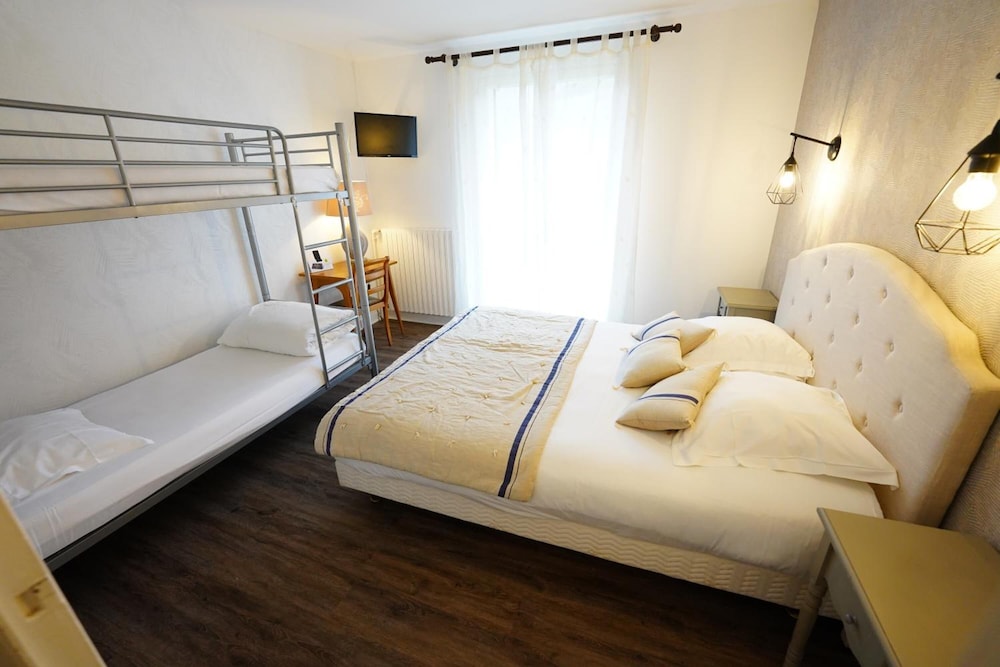 Logis Hotel Le Griou 12/29