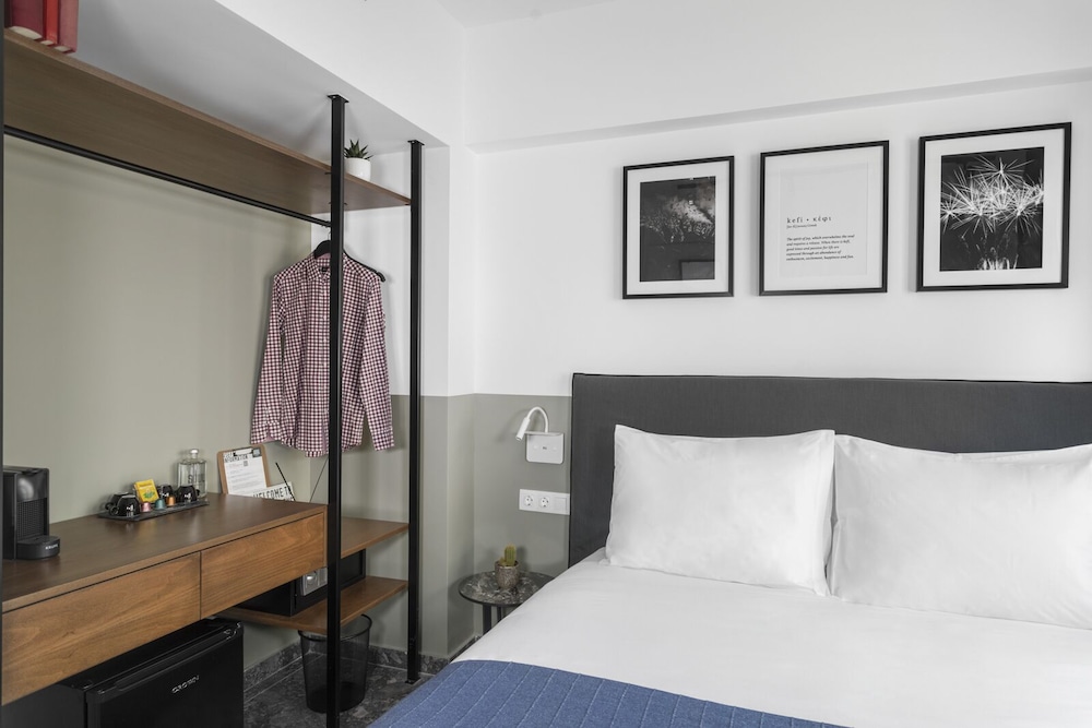 PLAY Theatrou Athens, a member of Brown Hotels 11/50