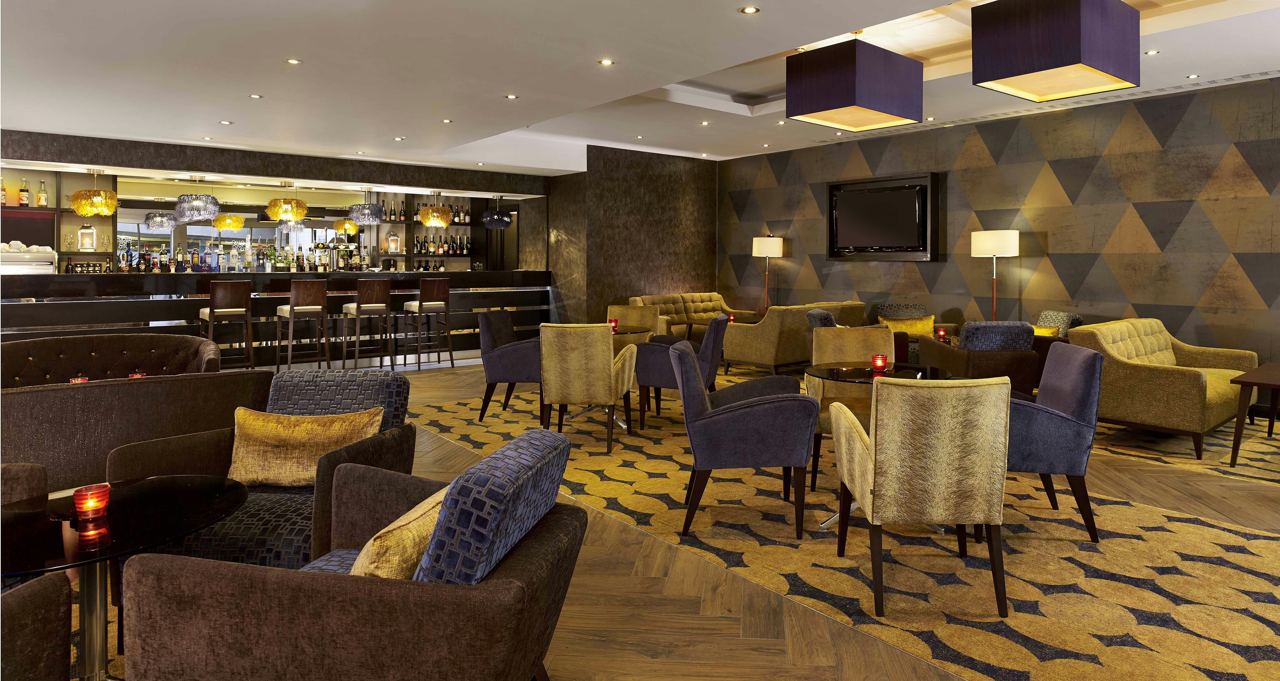 Doubletree By Hilton Hotel Woking 34/55