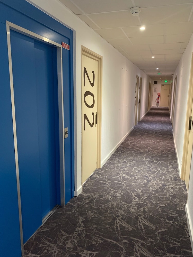 Hotel des Etats Unis 22/36