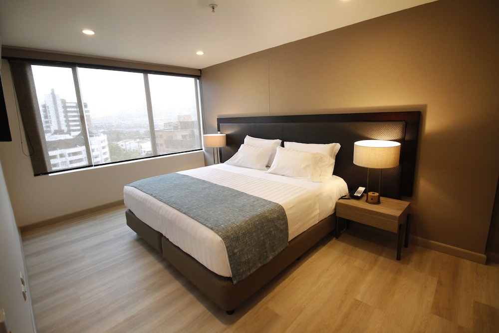Estelar Medellin Apartaments 12/49