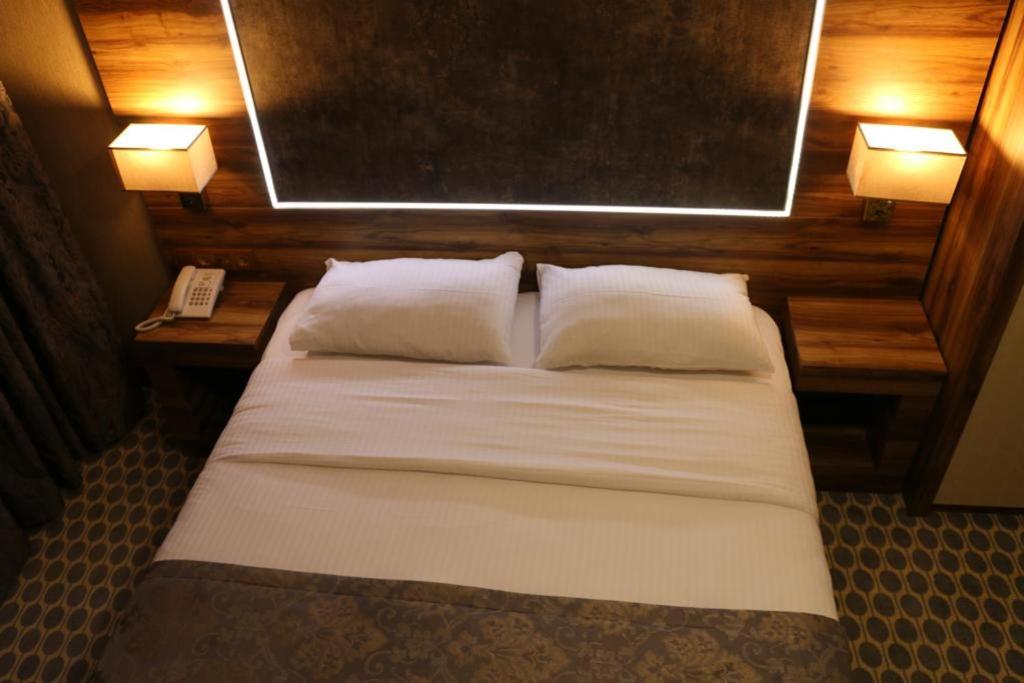 Marbes Hotel 38/50