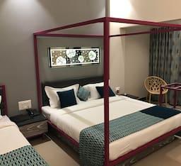 BHARAT HOTEL 17/47