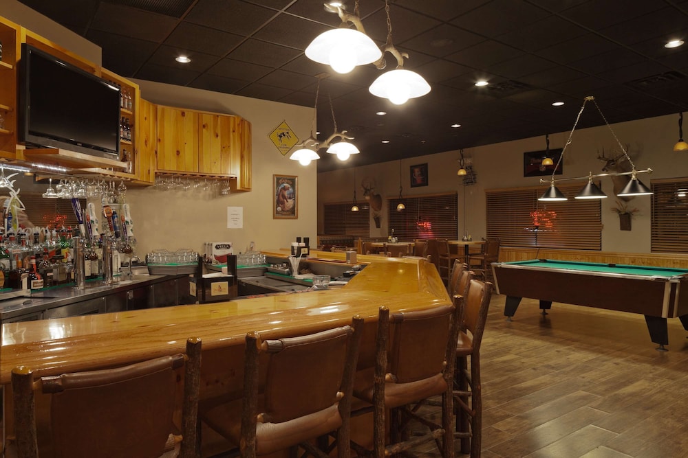 Country Inn and Suites by Radisson Prairie du Chien 26/36