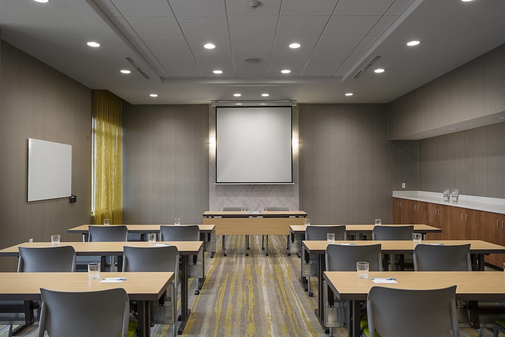 Springhill Suites Kalispell 38/49