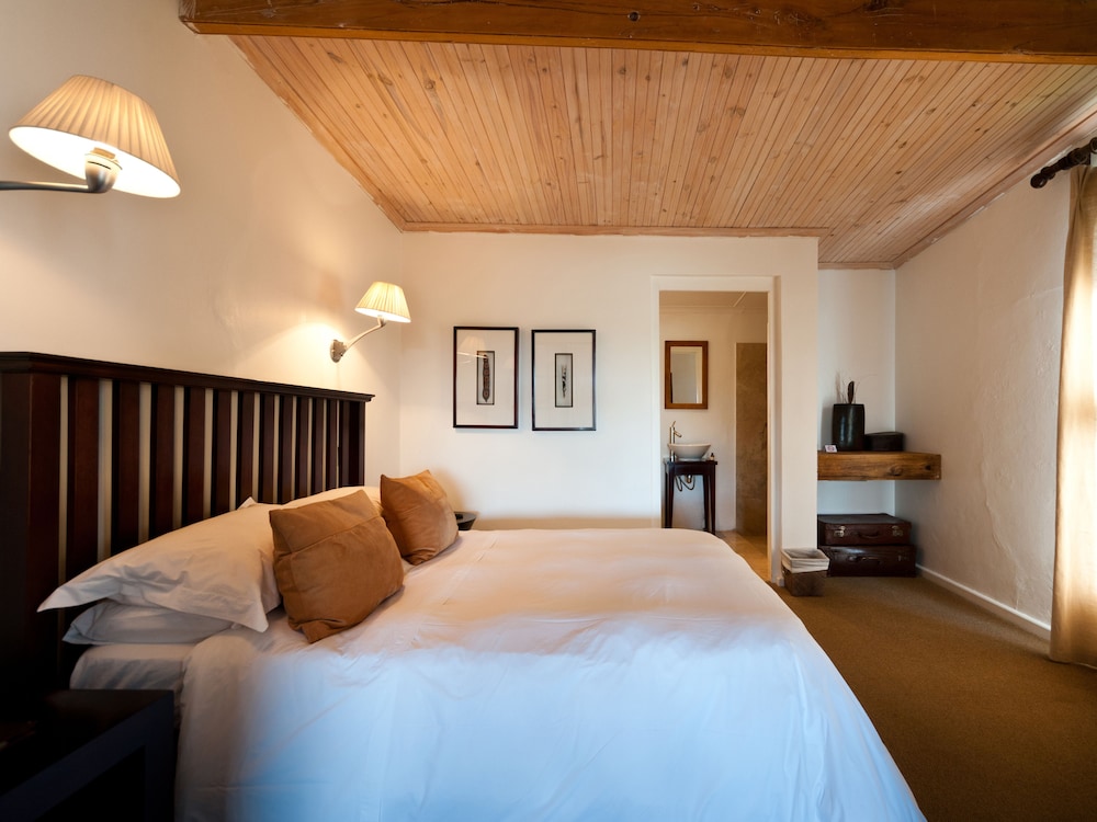 Leeuwenbosch Shearers Lodge 7/50