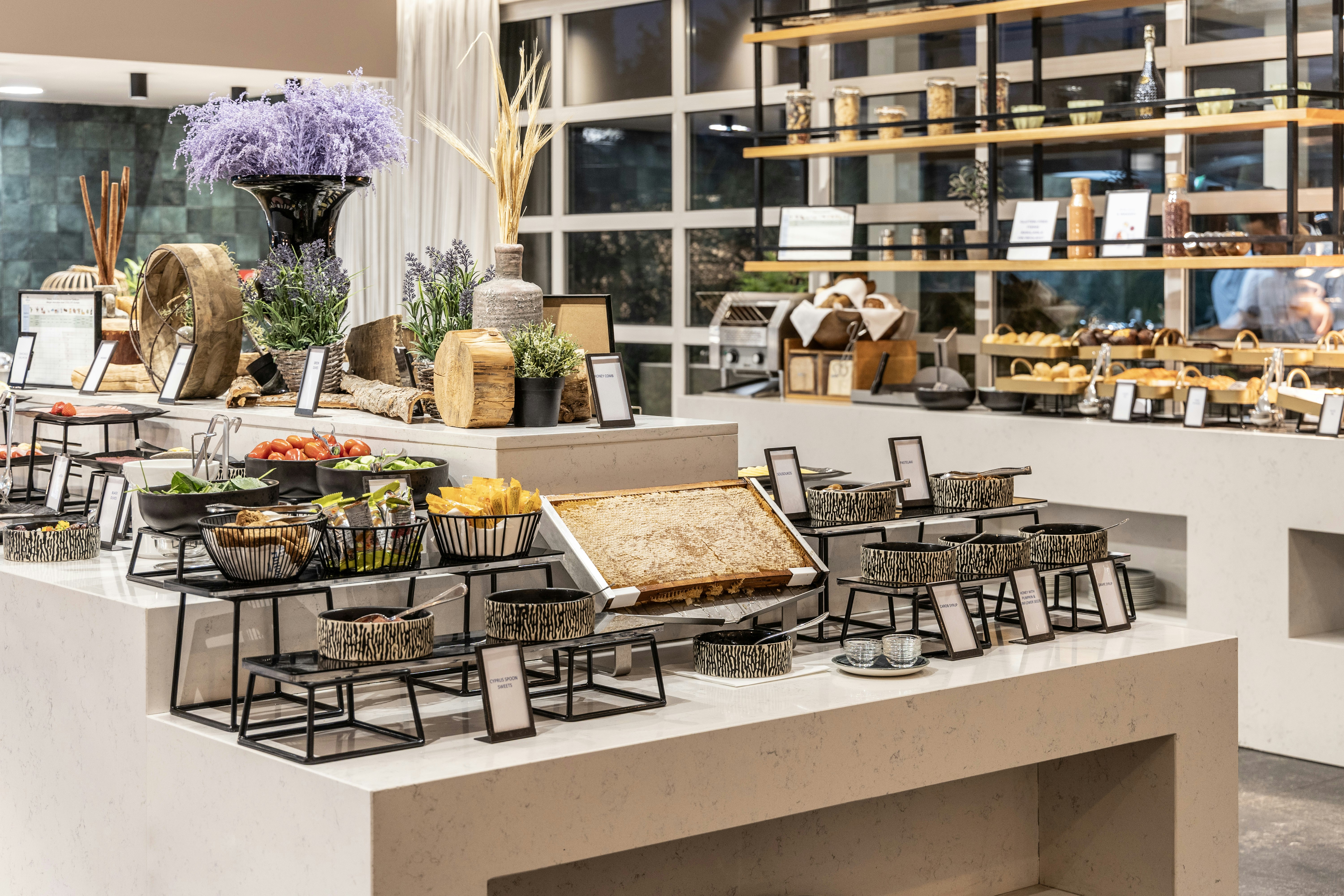 Hilton Nicosia 26/77