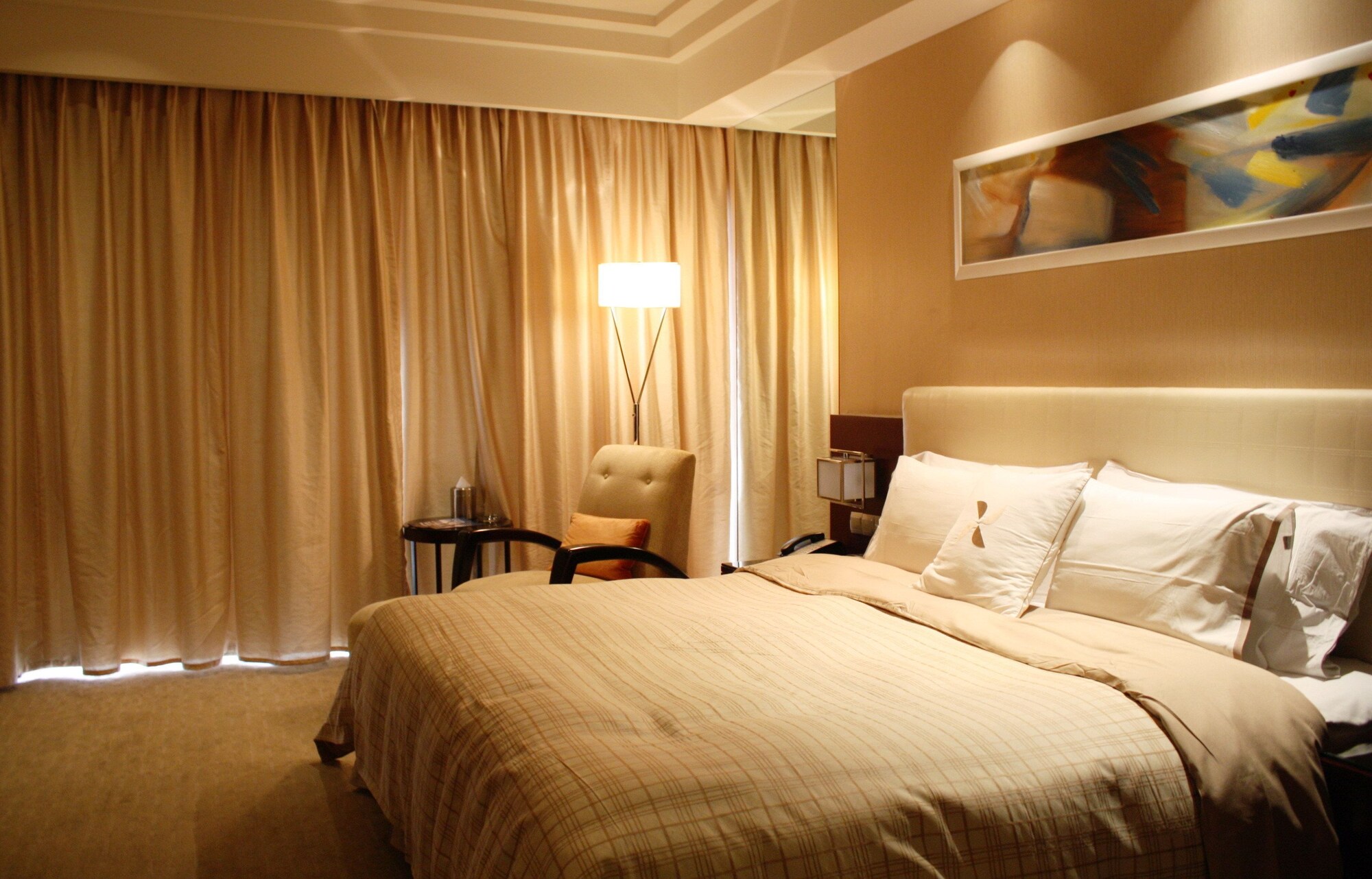 غرفة بسريرين مزدوجين بإطلالة على المدينة، Four Points By Sheraton Hangzhou 2/7