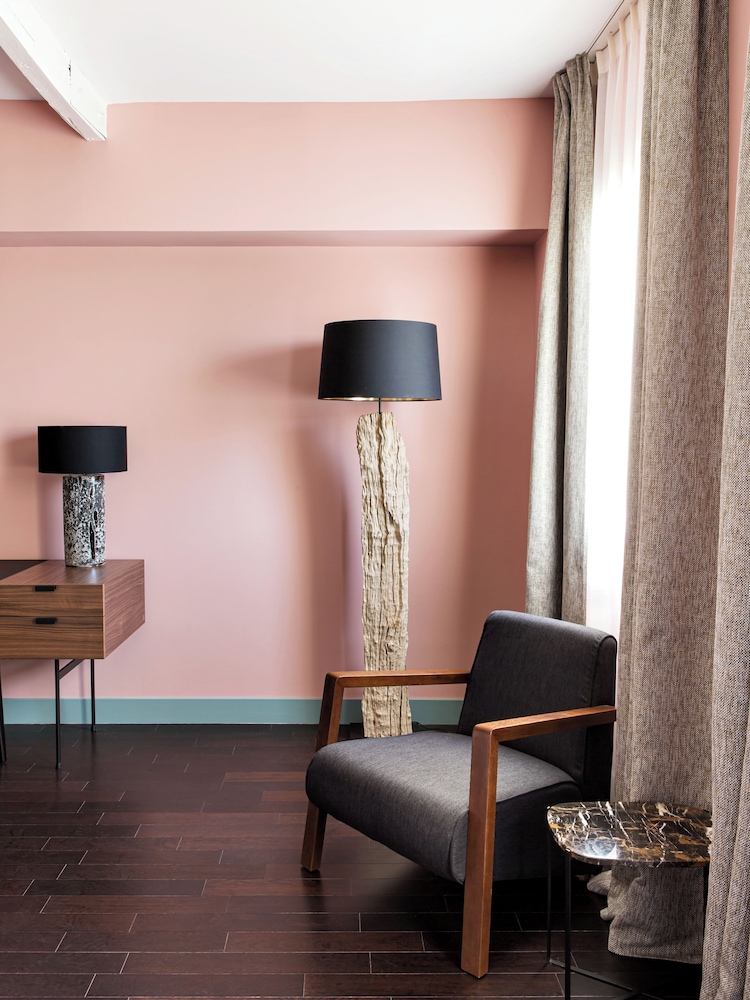 New Hotel Le Quai Vieux Port 60/69