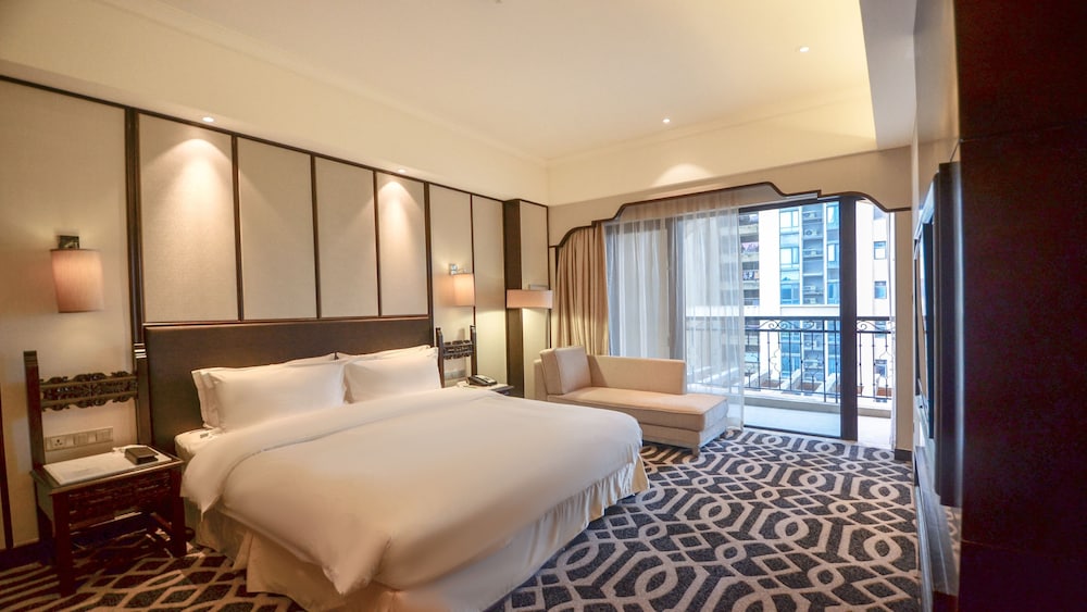 Holiday Inn Guangzhou Airport Zone 23/70