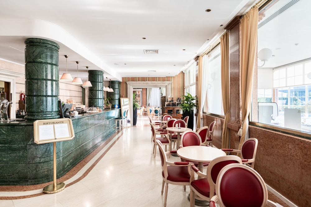 Shg Hotel Catullo 6/35