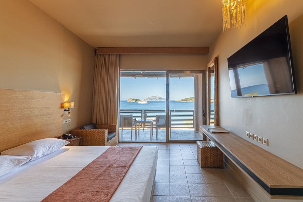 Aegeon Beach Hotel 9/50