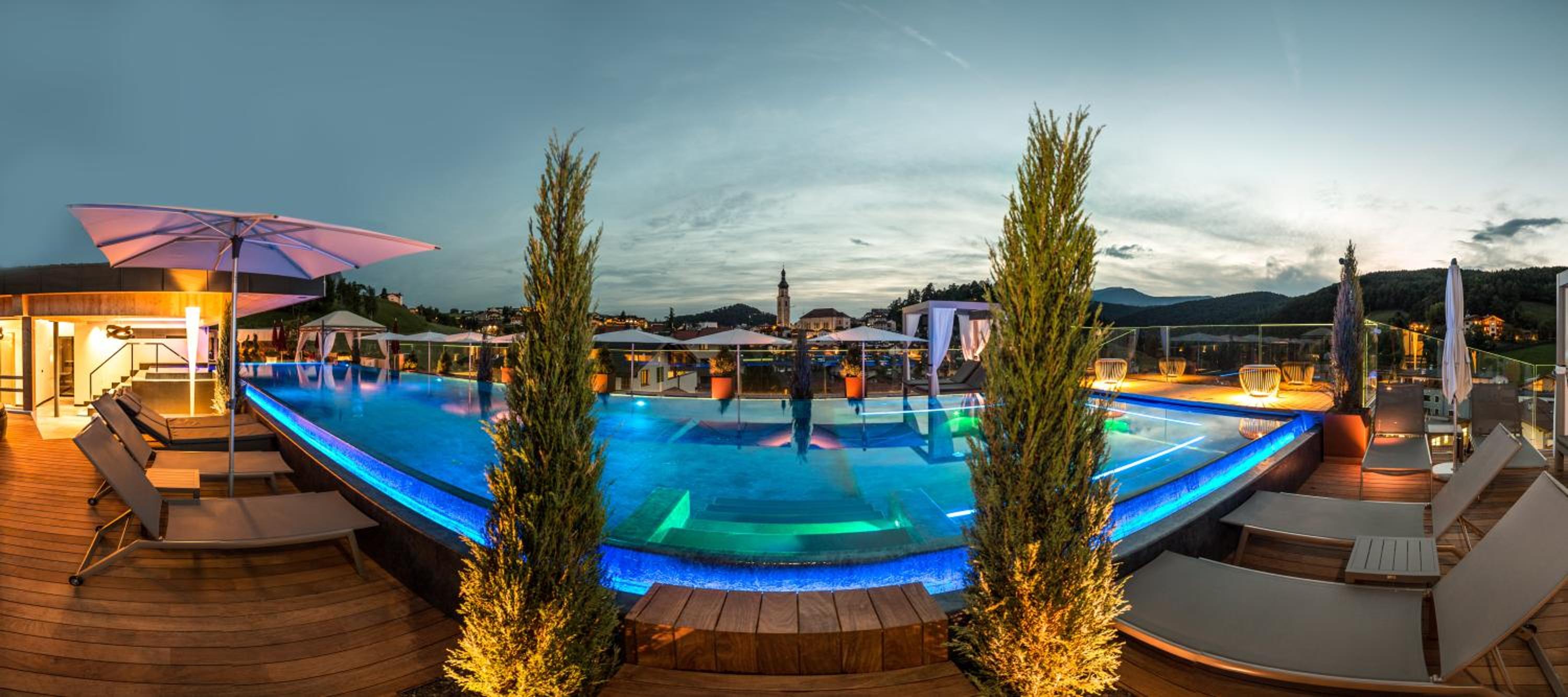 Abinea Dolomiti Romantic Spa Hotel 23/27