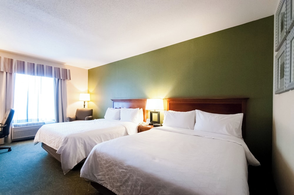 Holiday Inn Express & Suites Hagerstown 17/67