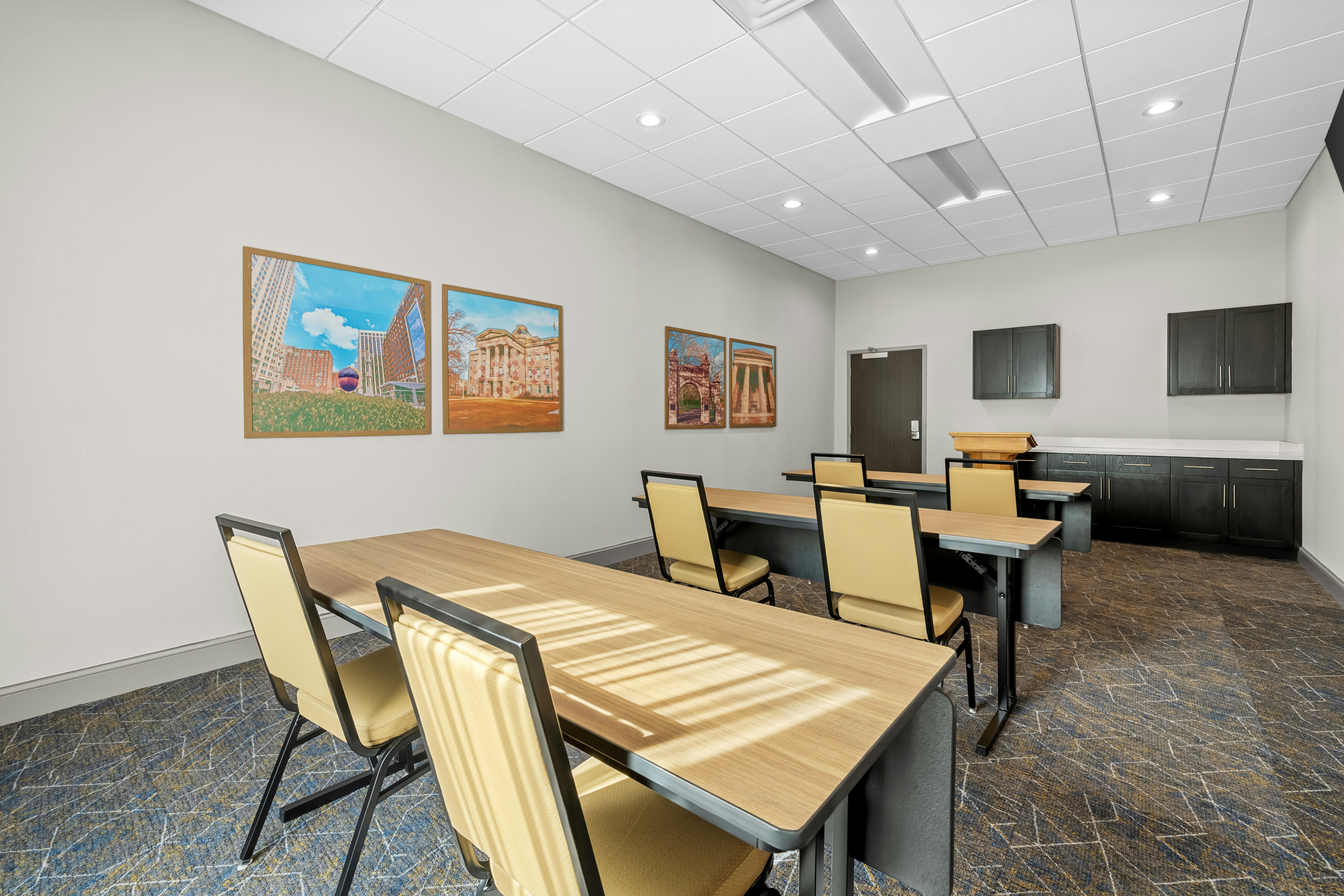 Hampton Inn Suites Knightdale Nc 50/56